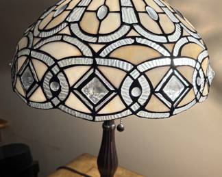 Tiffany Style Table Lamp