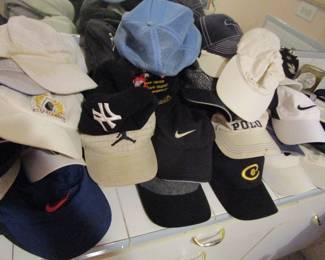 HUGE HUGE amount of sports baseball hats, mostly Nike