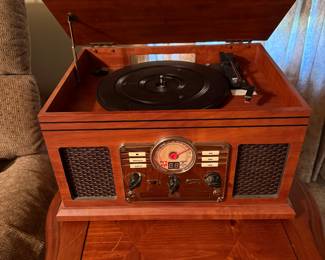 Record and radio player