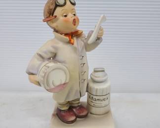 Hummel Little Pharmacist 5 1/2" TMK-4 Figure