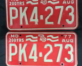Missouri 1976 Bicentennial Matching License Plates