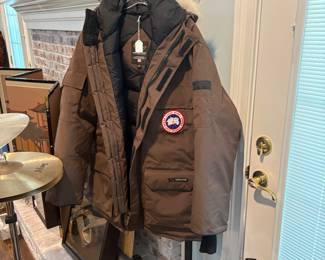 This down filled Canada Goose Artic Project coat will not go 75% off. $1500.00 new. This one is basically new. Never worn. $200.00 will be the best.