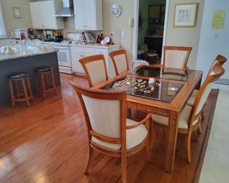 Vintage Century Furniture Villa Domain Dining Table and Chairs, has 2 leaves
