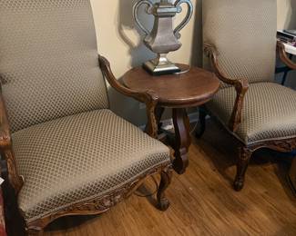 Nice Chairs, Table, and another lamp. 