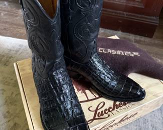 Caiman Big Tail Hornback Vamps / Buffalo Reporter Quarters