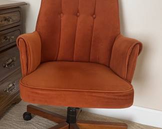 Vintage desk chair