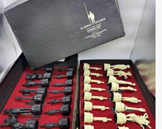 Classic Games -Napoleon Chess Set