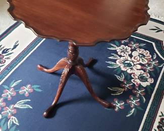 Beautiful flip top table.