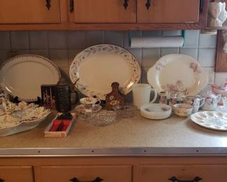 Kitchen glassware.