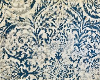 Contemporary Safavieh Evoke area rug.