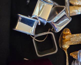 Godinger Beaded silver napkin holders set of 4               $15