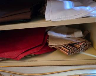 Napkins, Placemats, table cloths 