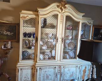 Exquisite China Cabinet