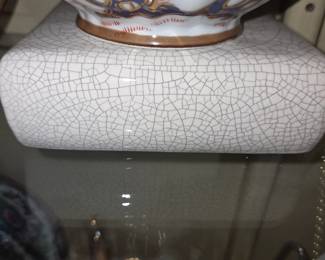 Craquelure finish Ceramic display stand $10