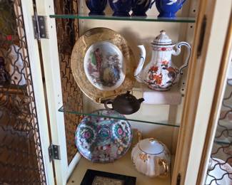 Set of four Blue cups with lids - Other Items sold separately 