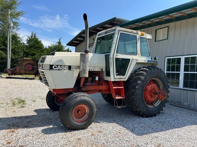 CASE 2390 CAB TRACTOR