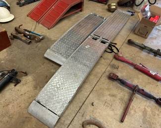 PAIR OF 7 ALUMINUM FOLDING RAMPS