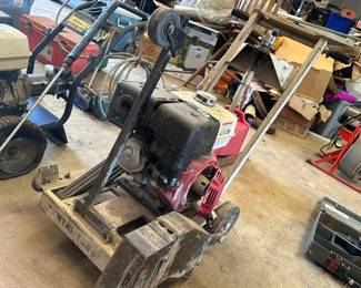 CONCRETE SAW