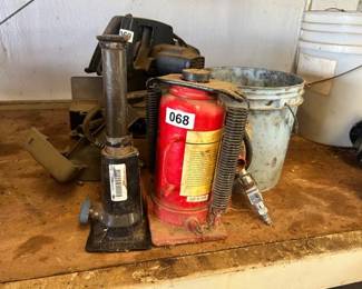 JACK, CHAIN, HYDRAULIC BOTTLE JACK