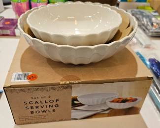 SERVING BOWLS