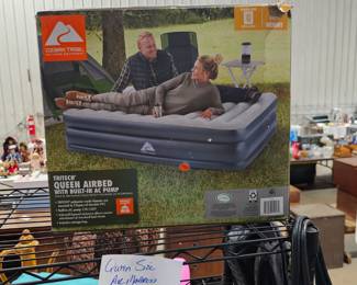 BLOW UP MATTRESS
