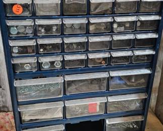 HARDWARE ORGANIZER