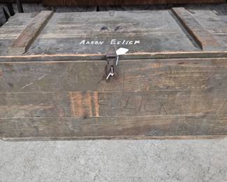 MILITARY TRUNK