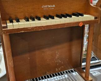 CHILDS PIANO