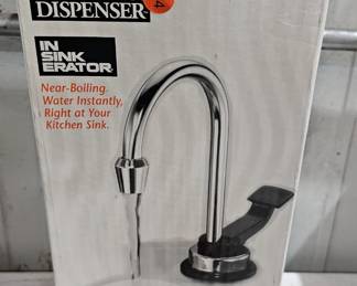 HOT WATER DISPENSER
