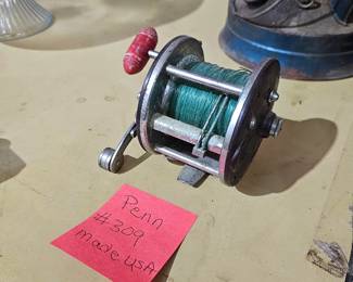 FISHING REEL