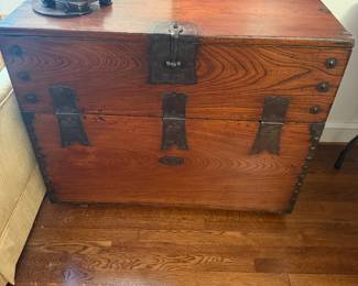 Beautiful Tansu Cabinet