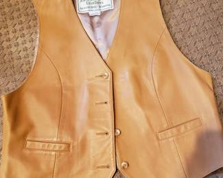 womans leather vest