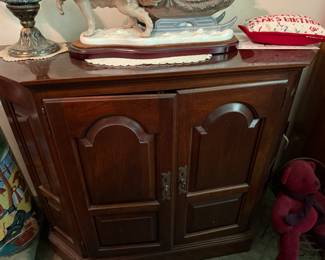 Small cabinet