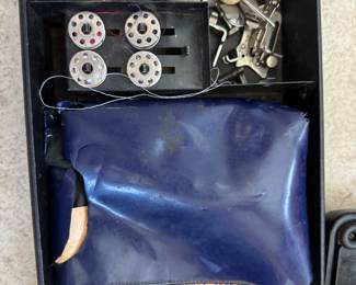 top drawer of singer feather weight