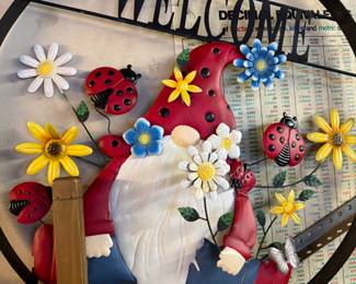 great little round garden gnome (about 24" inches across