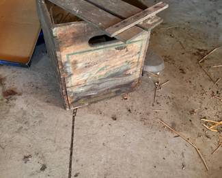 old vernors crate