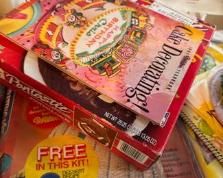 vintage cake supplies 