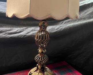 Vintage Brass Oak Leaf Table Lamp