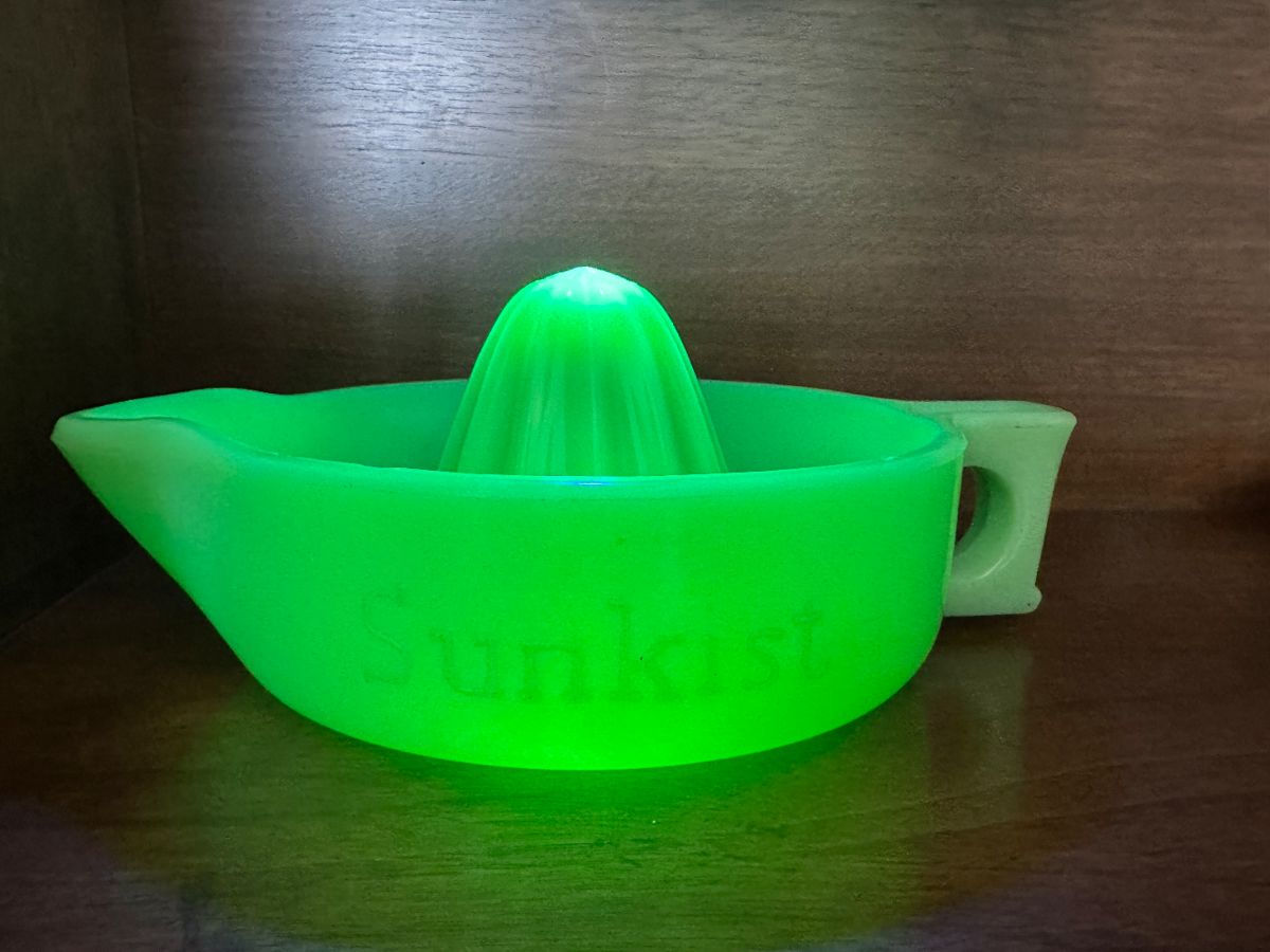 Sunkist uranium glass juicer
