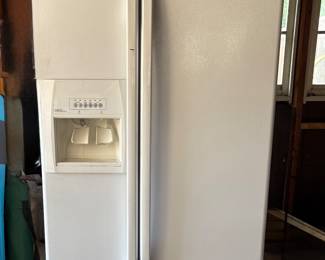Side by Side Refrigerator 