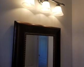 Vanity light NOTE: owner keeping mirror