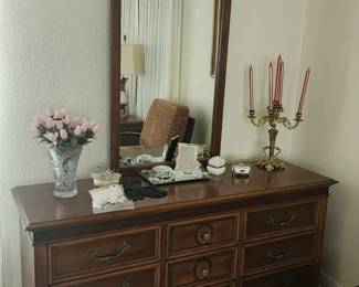 Mid-century bedroom dresser, has king size bed, chest, 2 night stands, and occasional table
