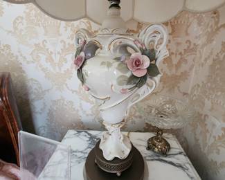 Another porcelain lamp