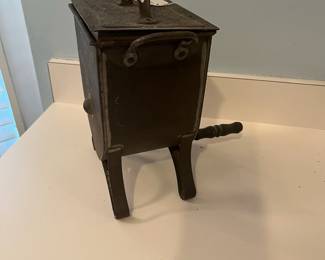 R18 - $25. 1890s Fries "Whipper"