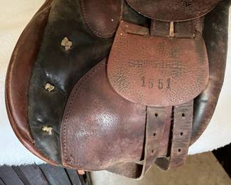 R76 - $75. Vintage Spring Tree Saddle #1551. (Probably just for display.)