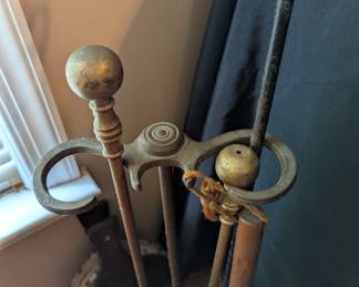 R34 - $60. Fire Place Set.