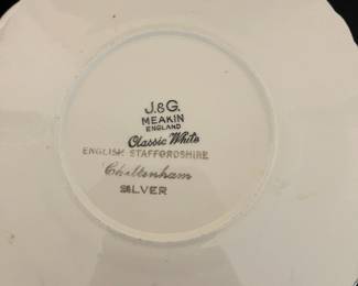 R133 - $225. J&G Meakin, England Classic White. 75 Pc Set.