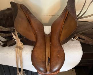 R77 - $75. Vintage Crosby Saddle. (Probably just for display)