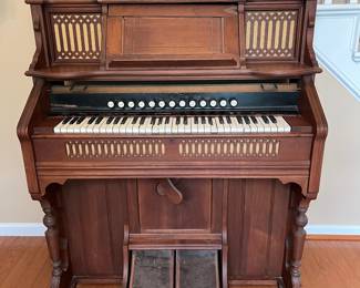 R81 - $50. Kimball Chicago Organ. Needs repairs to work - great look though! Measures 45" wide x 23.5" deep x 49" tall.