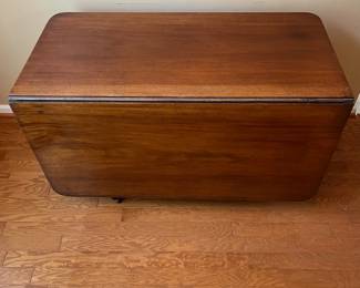 R78 - $125. Turn Top Drop Leaf Table. When the leaf was down it measures 48" x 24" x 28.75" tall. Leaf up is 48" x 46.5". Has been repaired at the base - see photos. Sturdy and table top looks great.